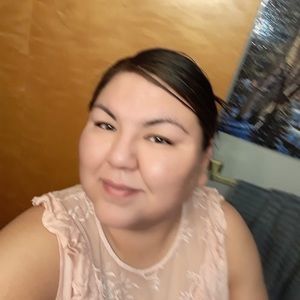 Meet your Posher, Cassandra